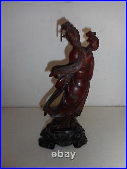 Statuette ancienne, Guanyin en bois sculpté. Chine. XIX°