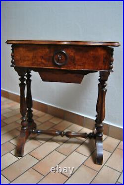 Travailleuse couture ancienne 19 siècle bois sculpté meuble ancien