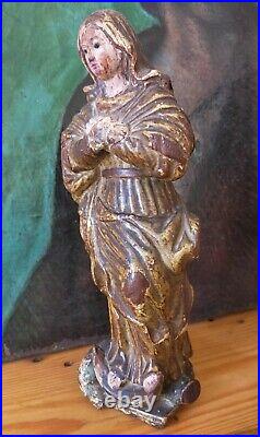 Vierge ou sainte en bois sculpté ancienne, yeux en verre17ème