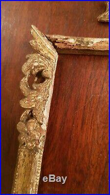 XVIII ème s, cadre ancien en bois sculpté doré